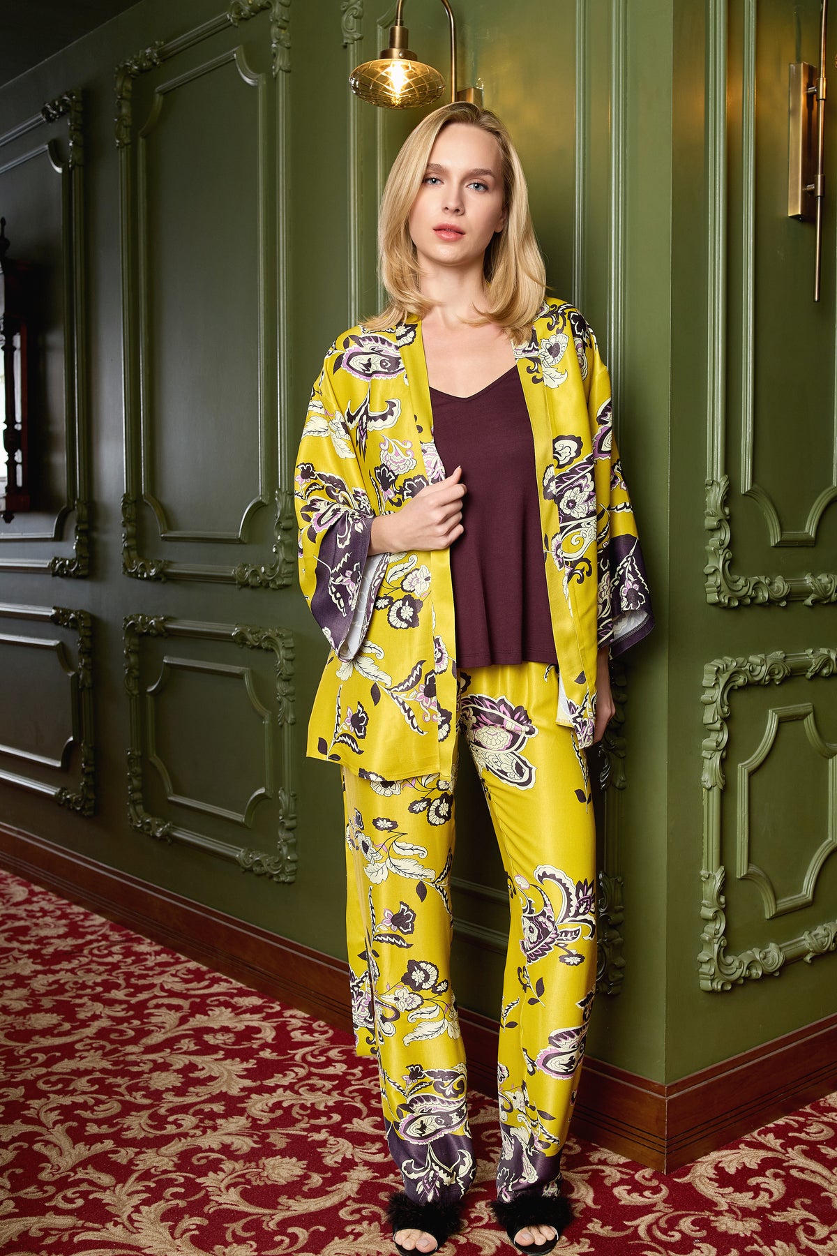 Natali Pyjama Paisley Gold Bordeaux