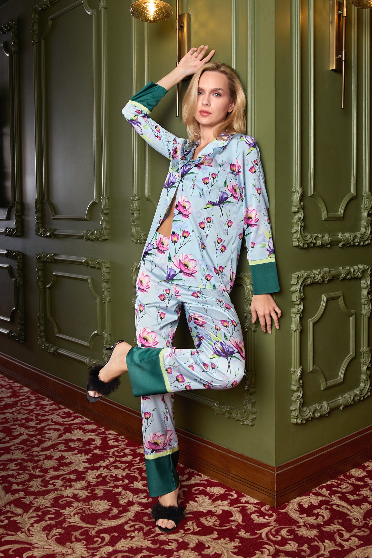Larissa Pyjama Floral Hellblau Violett