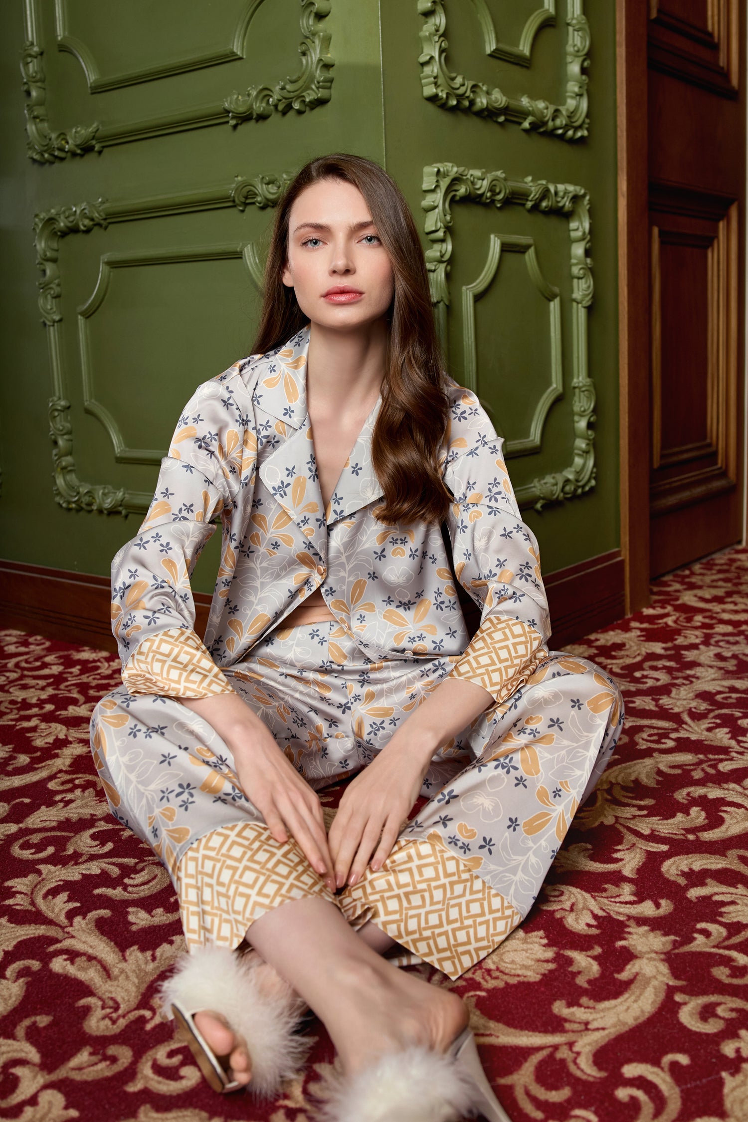 Larissa Pyjama Floral Grau Gold